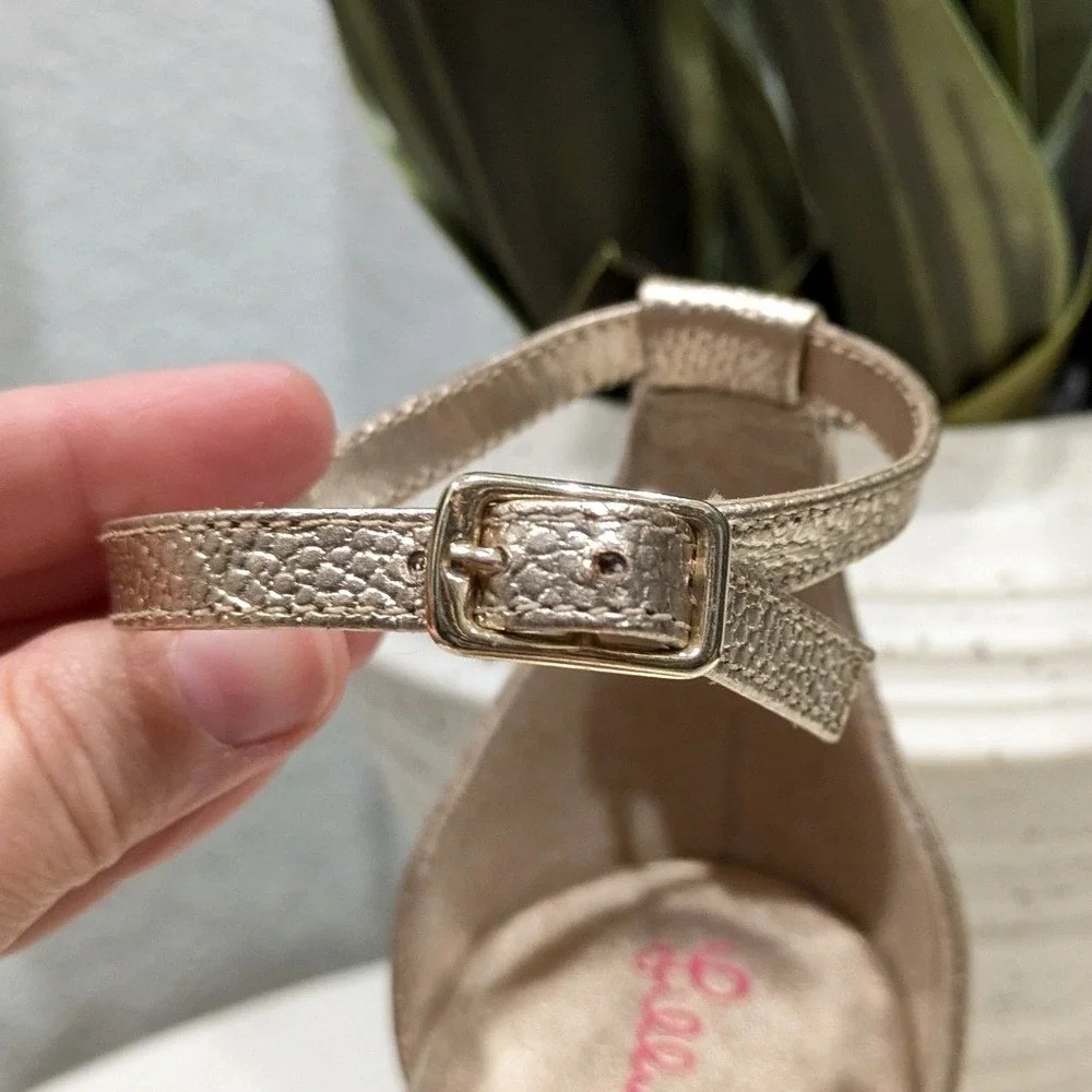 Lilly Pulitzer Bridgette Wedge Gold Metallic Sandals Sz 9M Resort Coastal Heels